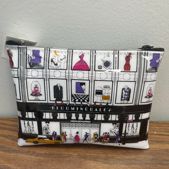 Bloomingdale's Handbags - Bloomingdale's Store Front Cosmetics Case - Exclusive - NWT